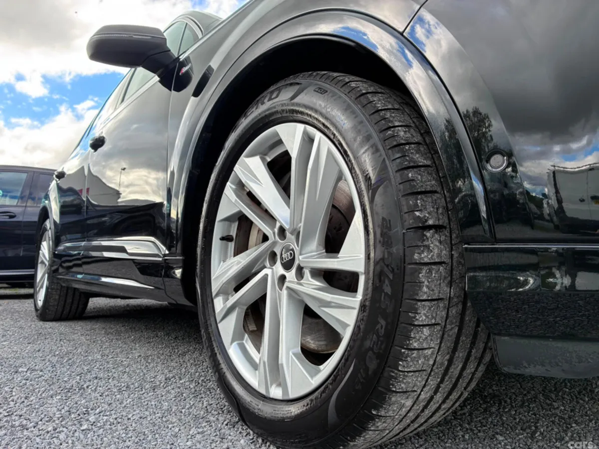 Audi Q7 SUV, Petrol Plug-in Hybrid, 2025, Black