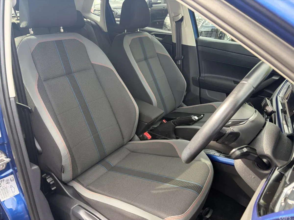 Volkswagen Polo Hatchback, Petrol, 2019, Blue