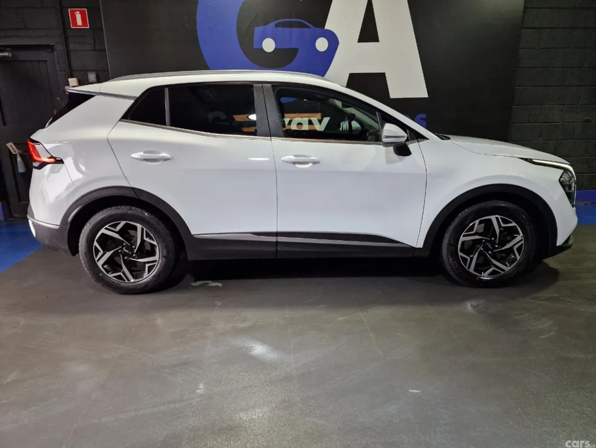 Kia Sportage SUV, Diesel, 2023, White