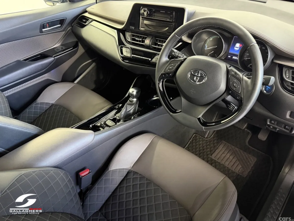 Toyota C-HR SUV, Petrol Hybrid, 2021, Black