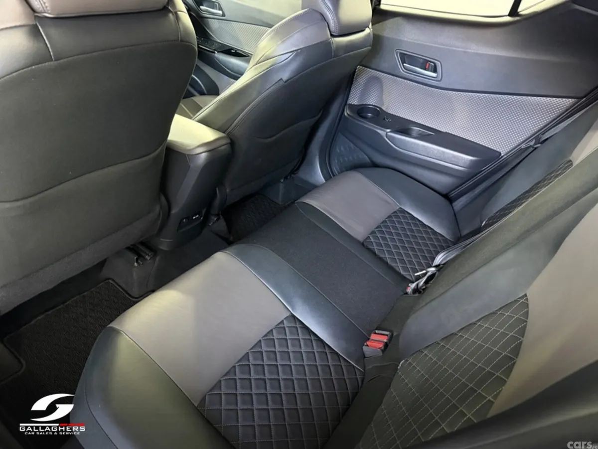 Toyota C-HR SUV, Petrol Hybrid, 2021, Black