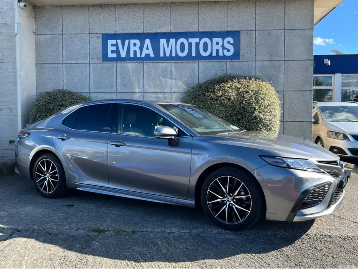 Toyota Camry Saloon, Petrol Hybrid, 2022, Grey