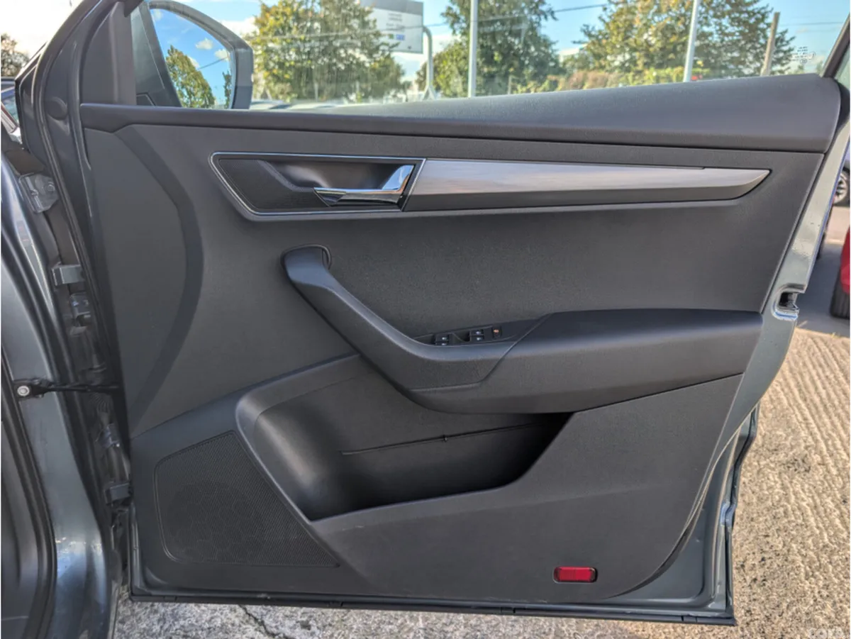 Skoda Karoq MPV, Petrol, 2018, Grey