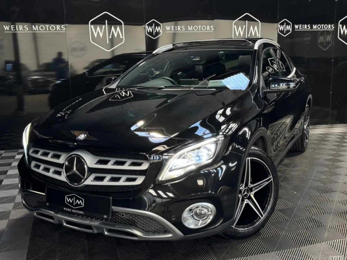 Mercedes-Benz GLA MPV, Petrol, 2017, Black