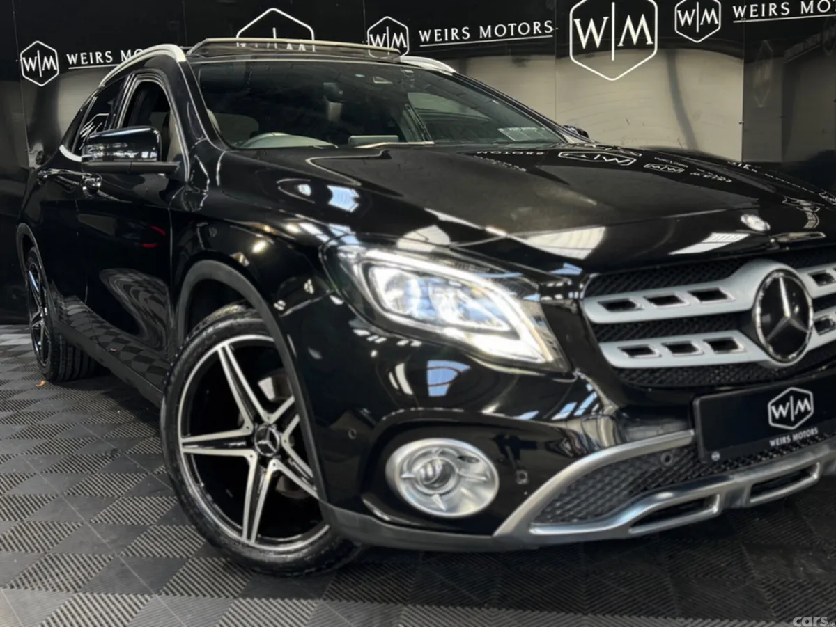 Mercedes-Benz GLA MPV, Petrol, 2017, Black