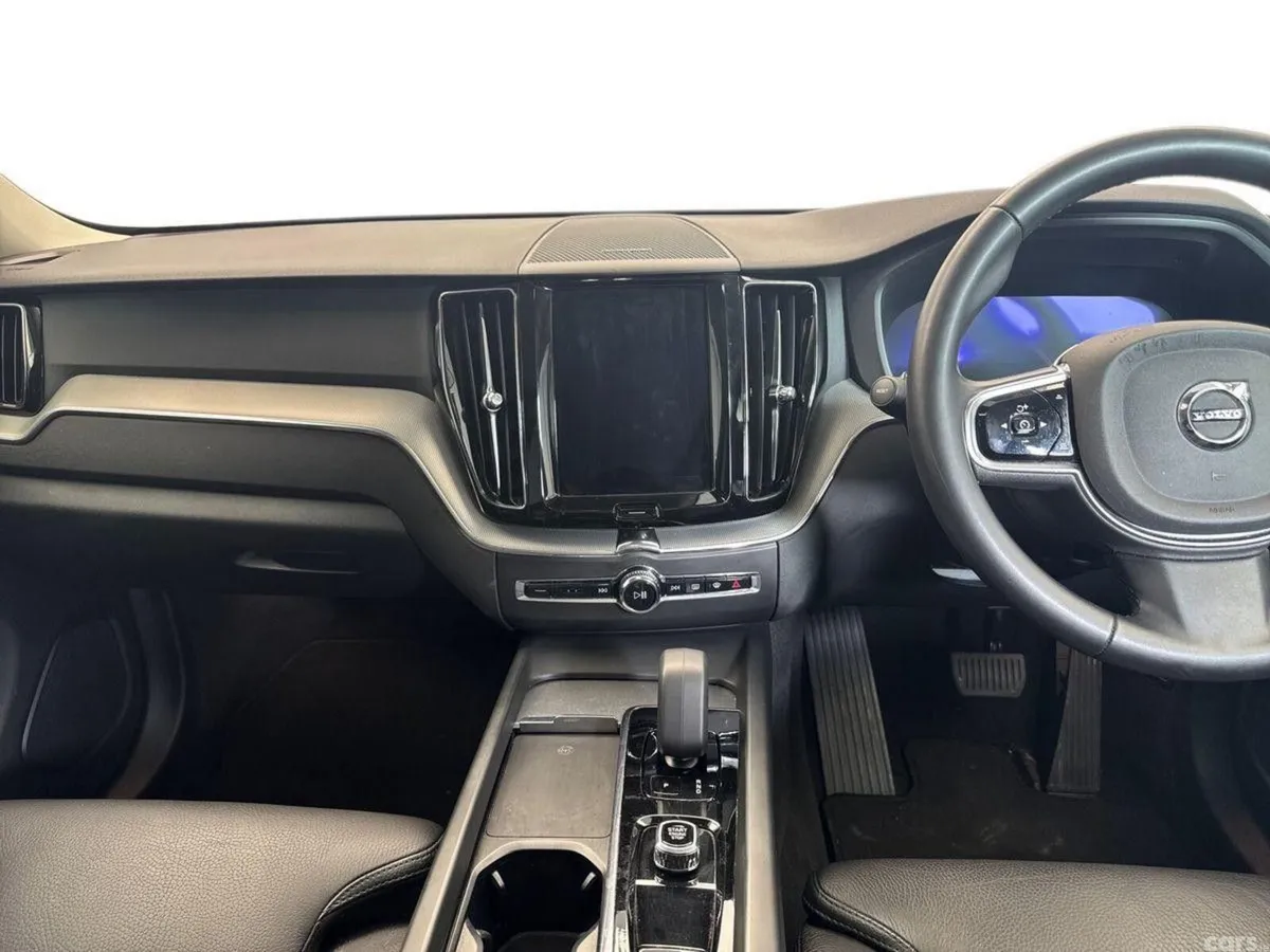 Volvo XC60 SUV, Petrol Plug-in Hybrid, 2024, Grey