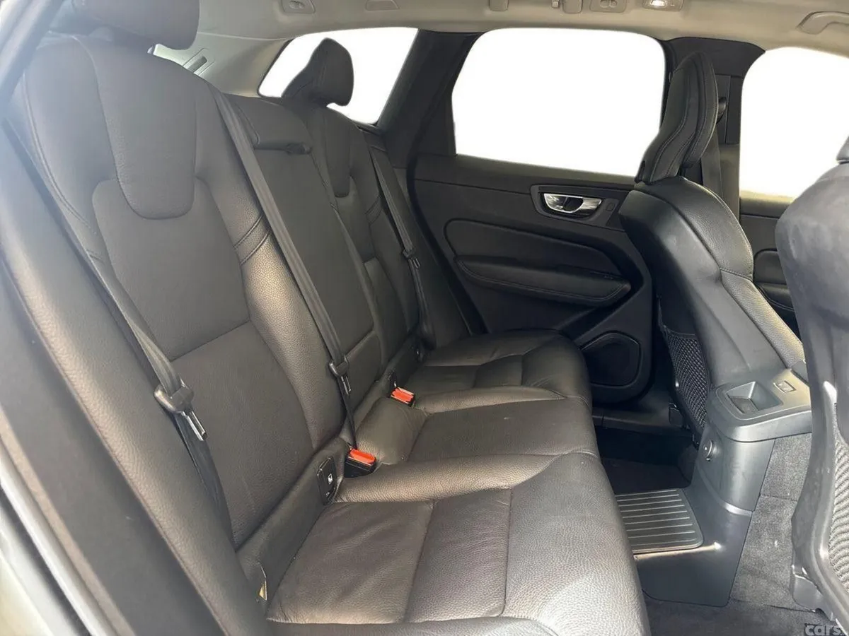 Volvo XC60 SUV, Petrol Plug-in Hybrid, 2024, Grey