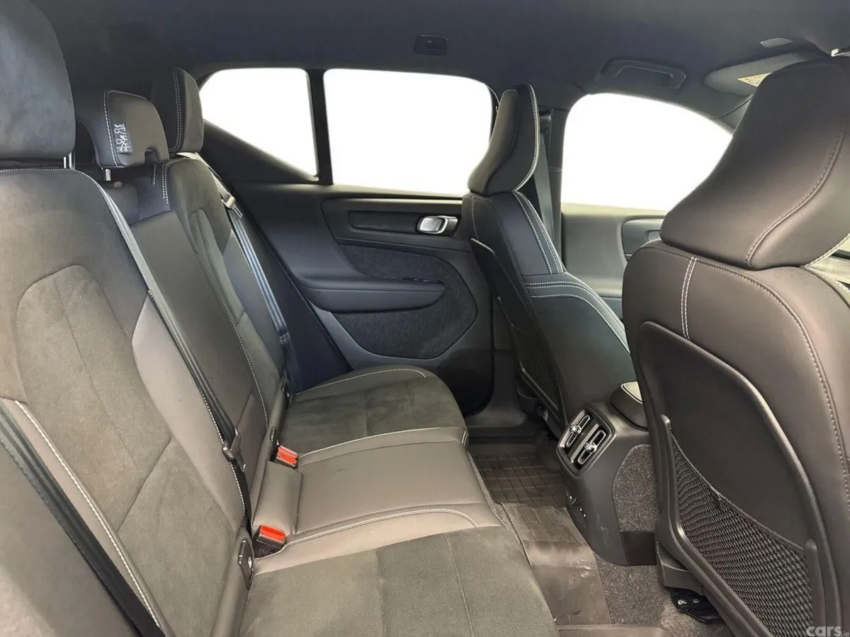 Volvo XC40 Estate, Electric, 2024, Grey