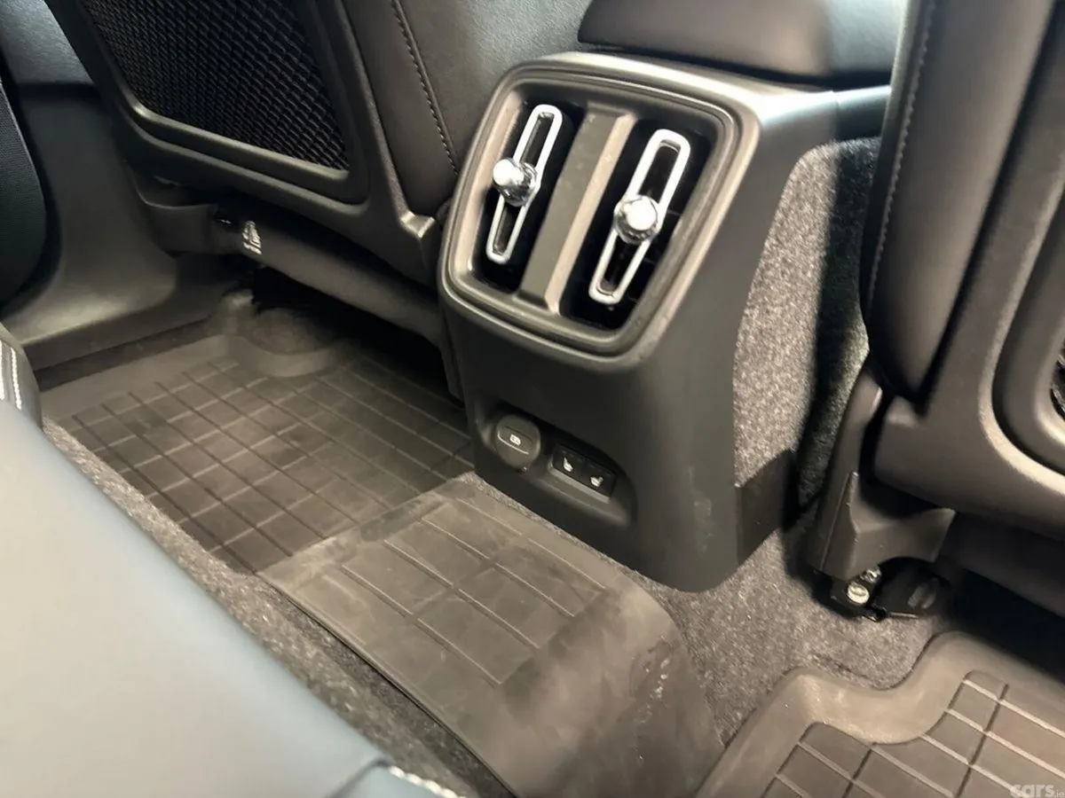 Volvo XC40 Estate, Electric, 2024, Grey