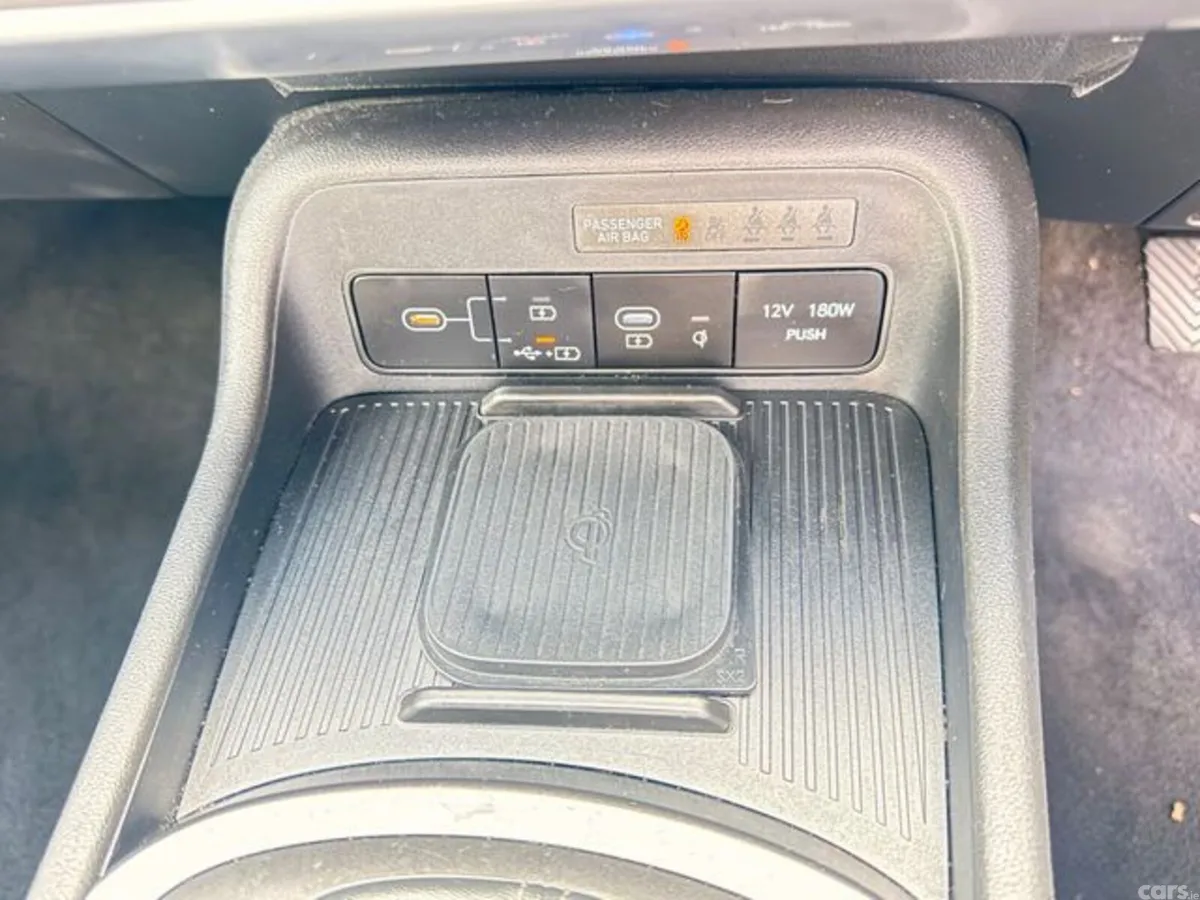 Hyundai KONA MPV, Petrol, 2024, Black