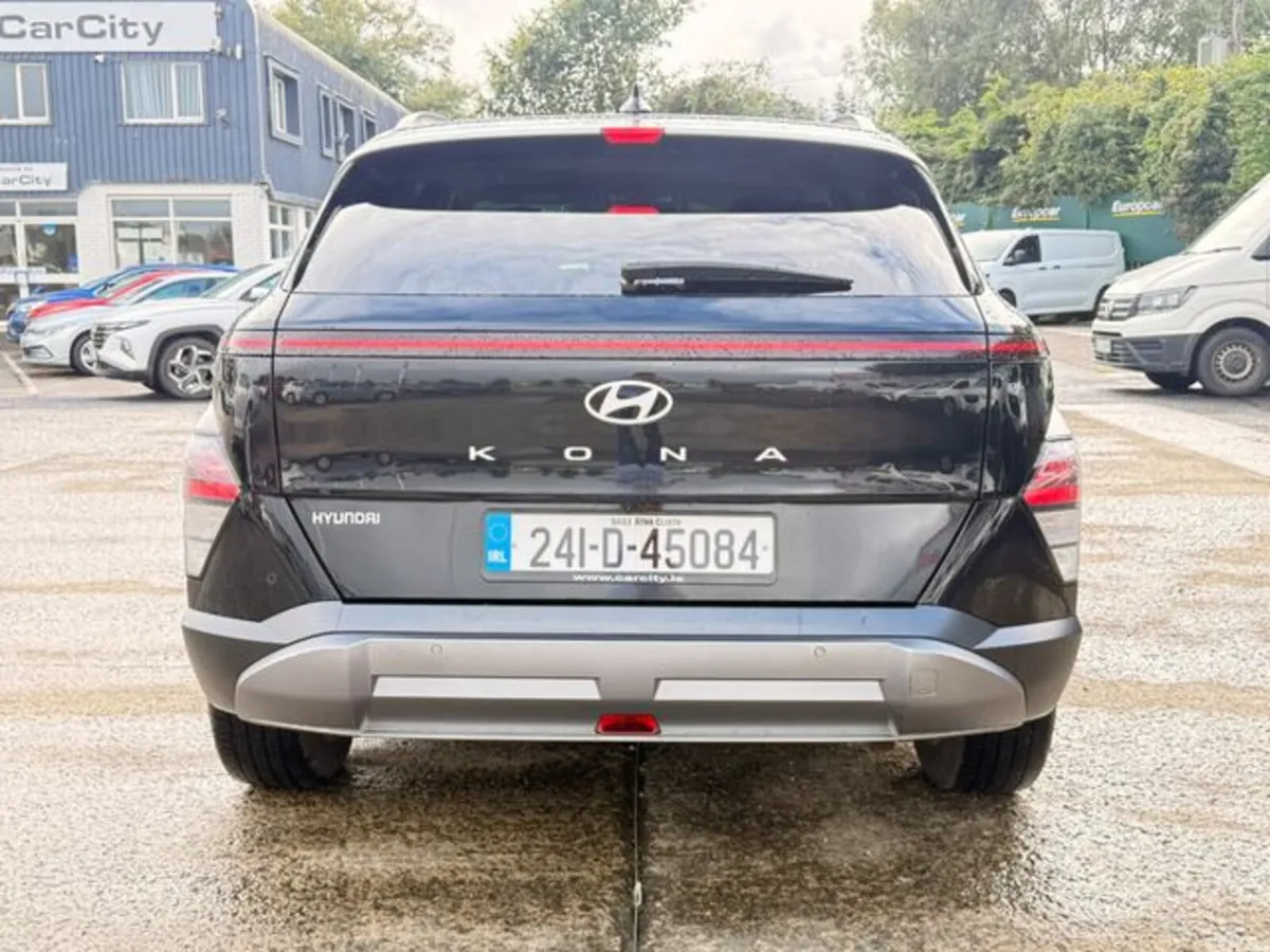 Hyundai KONA MPV, Petrol, 2024, Black