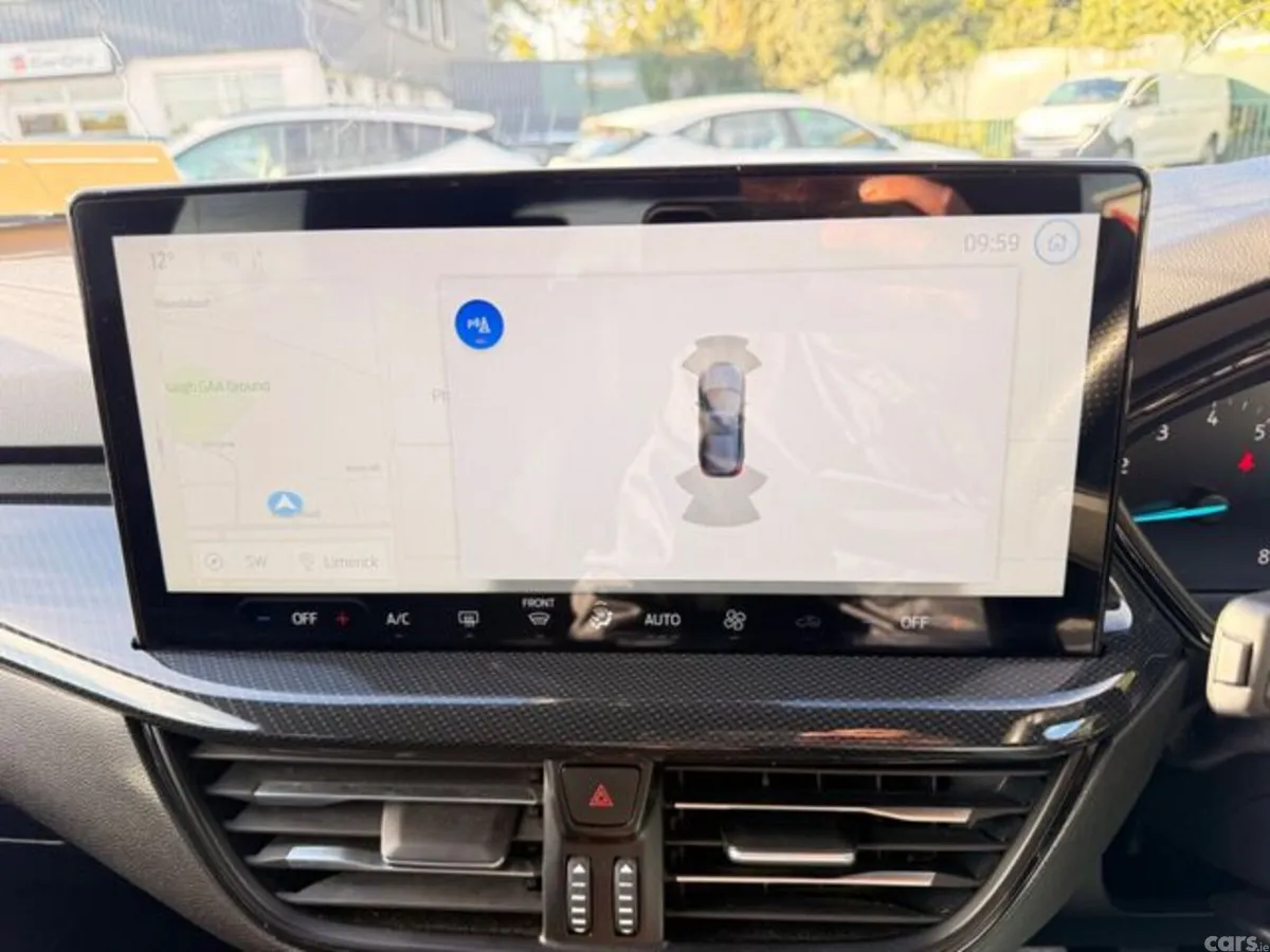 Ford Focus Hatchback, Petrol, 2024, Grey