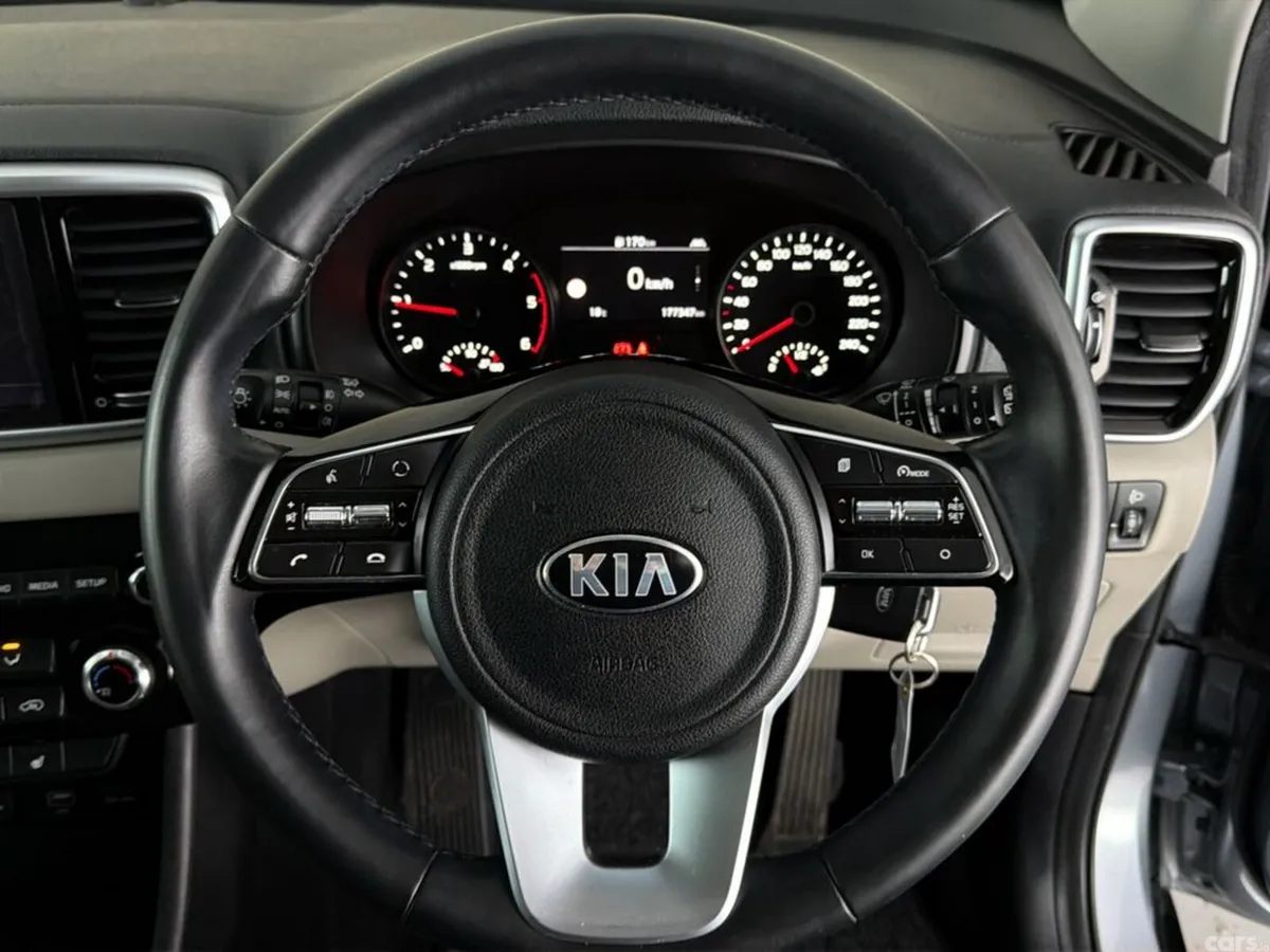 Kia Sportage SUV, Diesel Hybrid, 2021, Grey