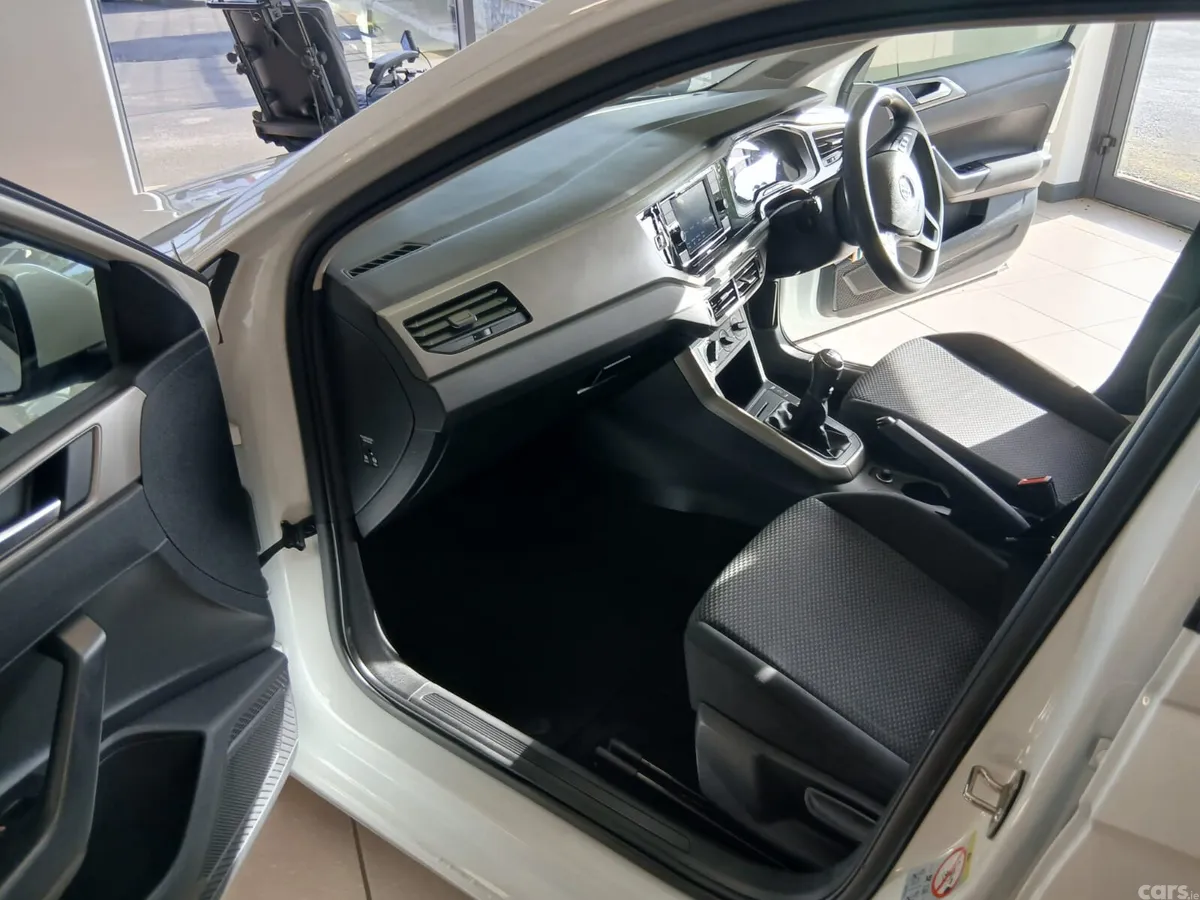 Volkswagen Polo Hatchback, Petrol, 2020, White