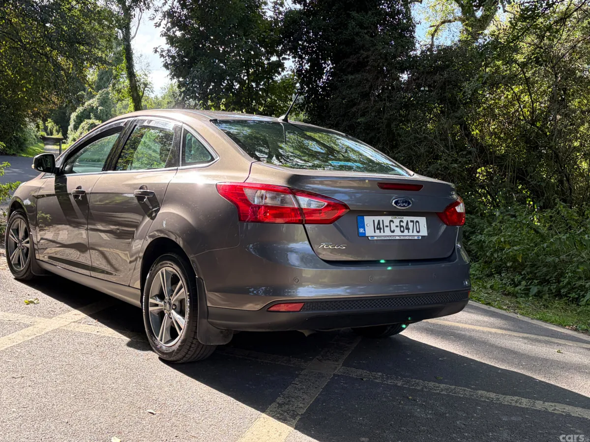 Ford Focus Saloon, Diesel, 2014, Brown