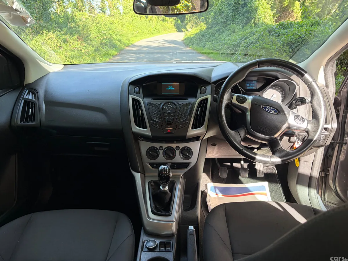 Ford Focus Saloon, Diesel, 2014, Brown