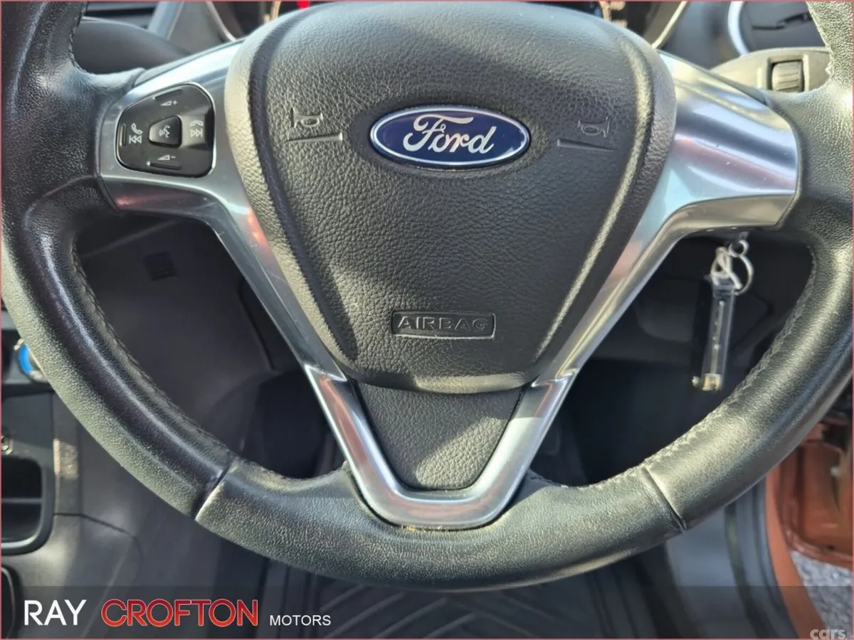 Ford Fiesta Hatchback, Petrol, 2015, Brown