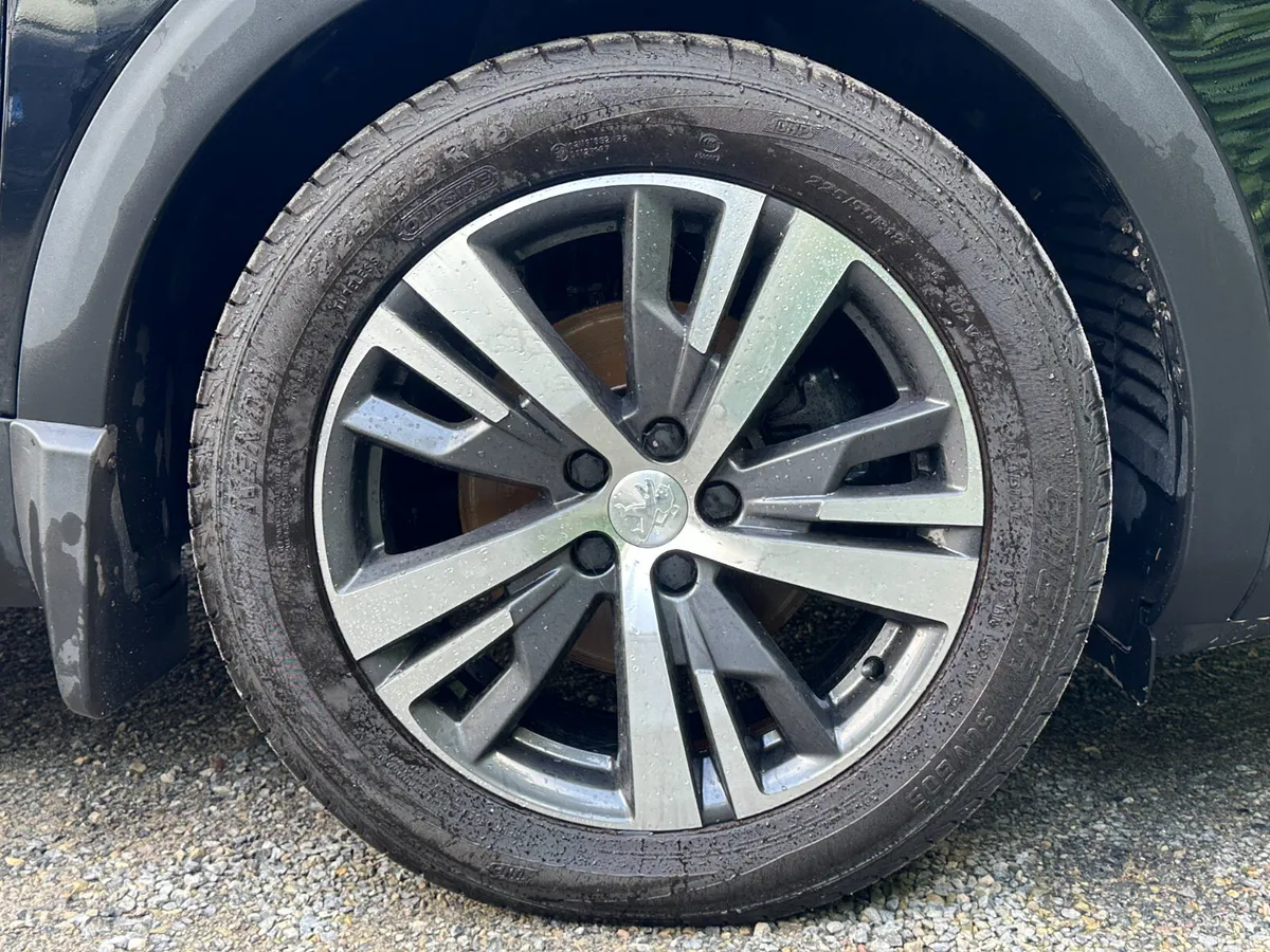 Peugeot 3008 MPV, Diesel, 2023, Black