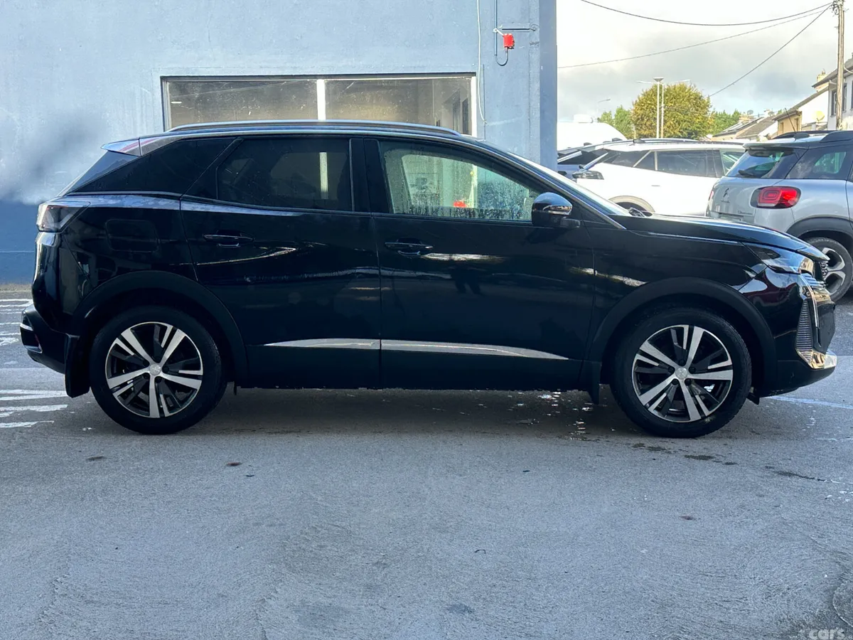Peugeot 3008 MPV, Diesel, 2023, Black