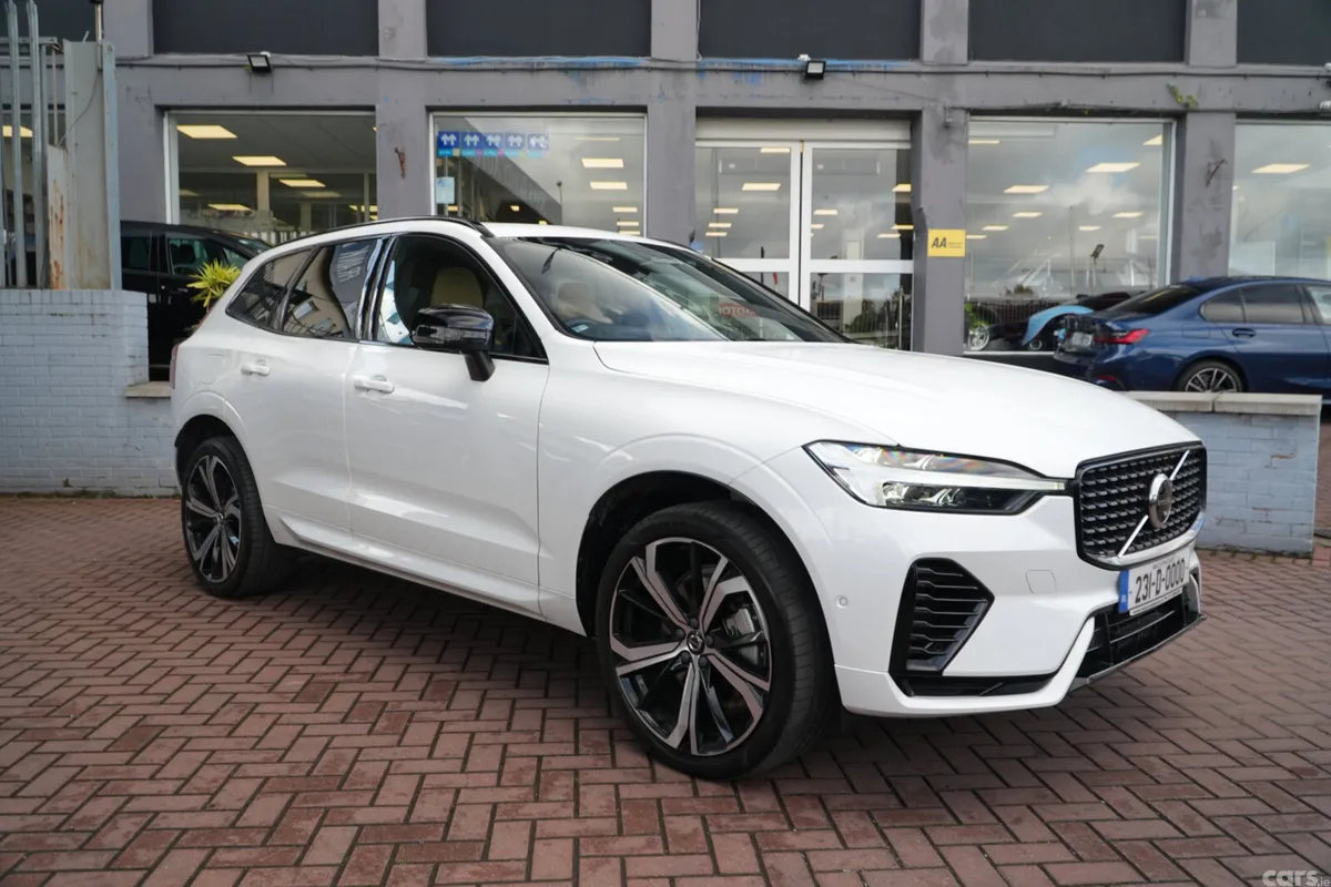 Volvo XC60 Estate, Petrol Plug-in Hybrid, 2023, White