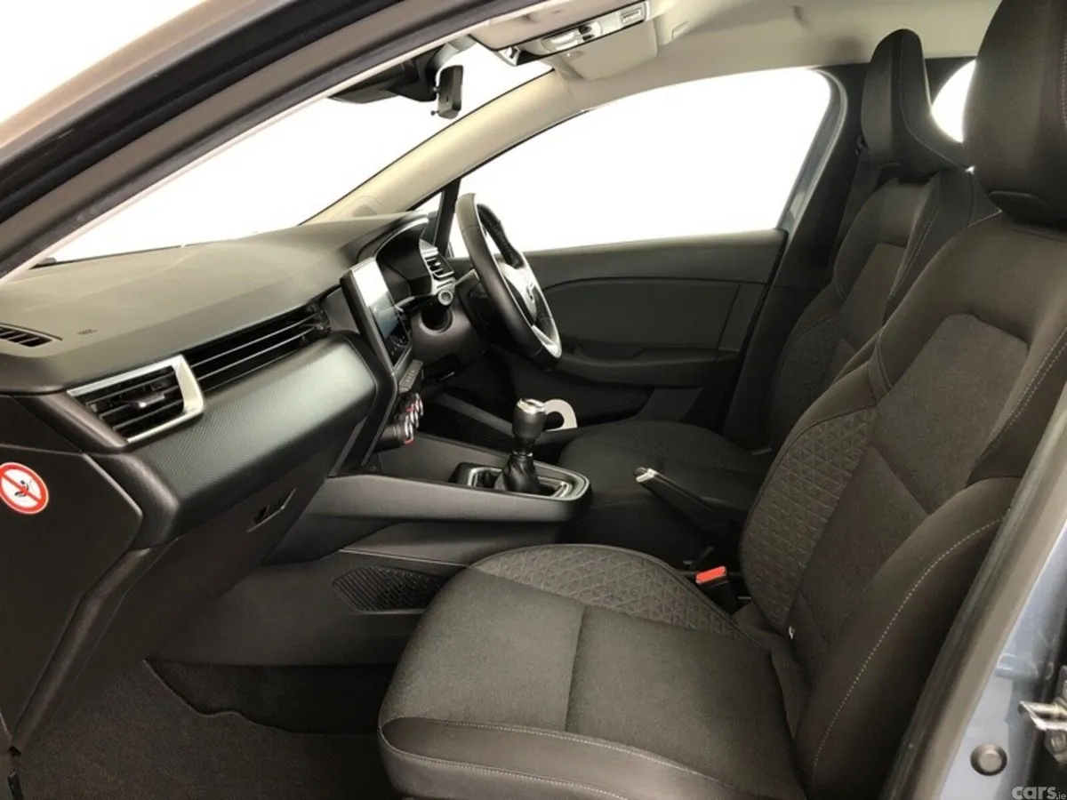 Renault Clio Hatchback, Petrol, 2020, Grey