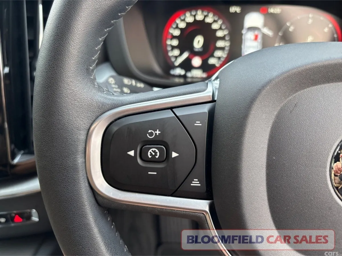 Volvo XC60 SUV, Diesel, 2018, Blue