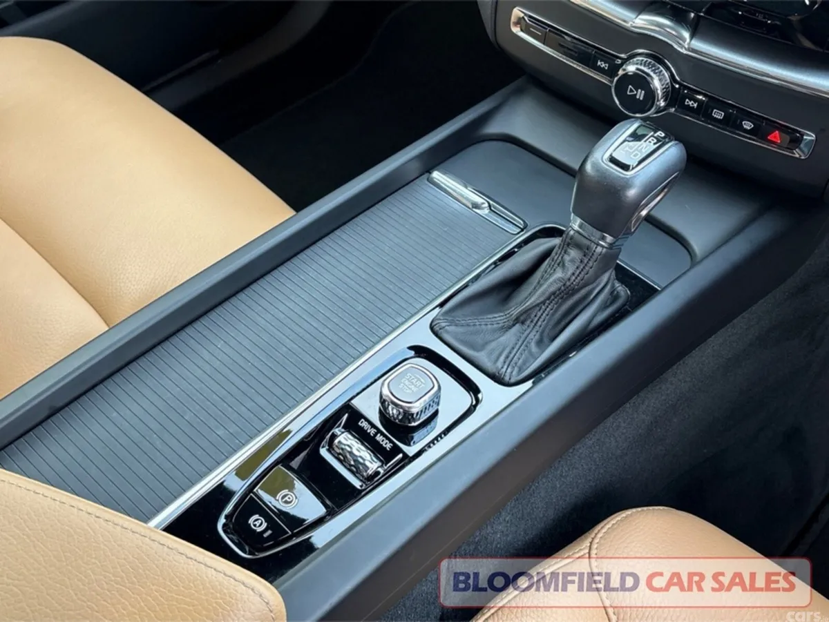 Volvo XC60 SUV, Diesel, 2018, Blue