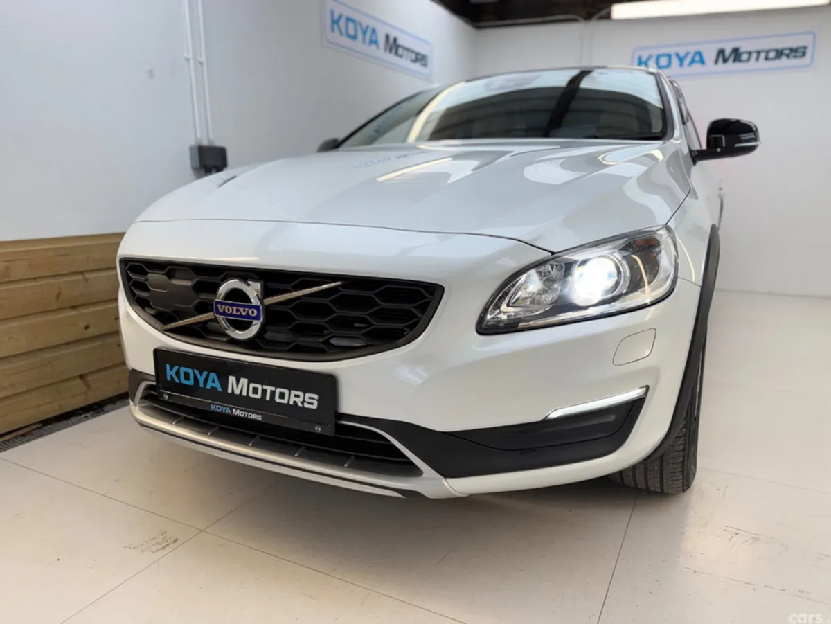 Volvo V60 Estate, Diesel, 2017, White