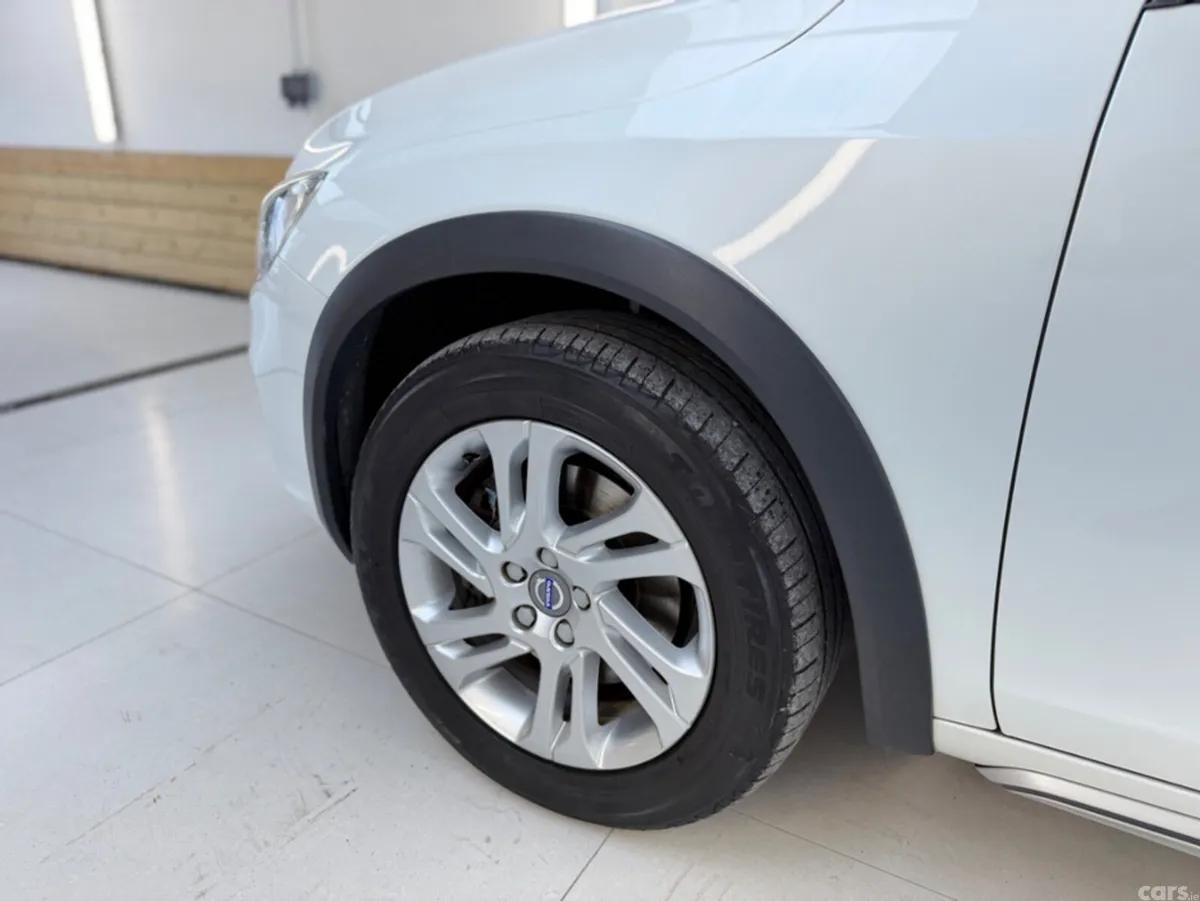 Volvo V60 Estate, Diesel, 2017, White