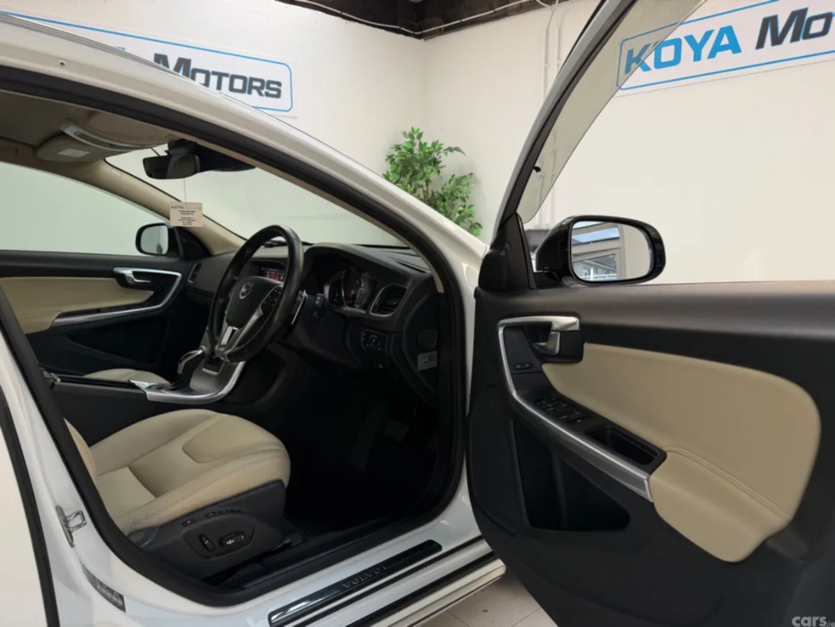 Volvo V60 Estate, Diesel, 2017, White