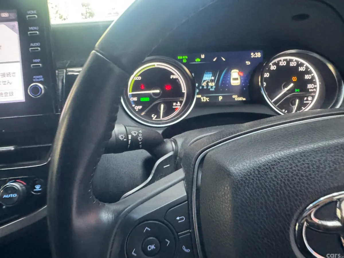 Toyota Camry Saloon, Petrol, 2022, White