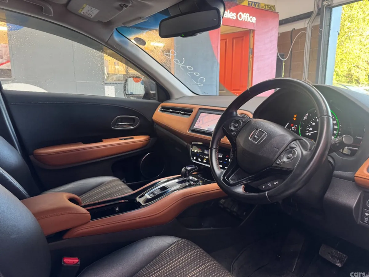 Honda Vezel SUV, Petrol Hybrid, 2017, Black