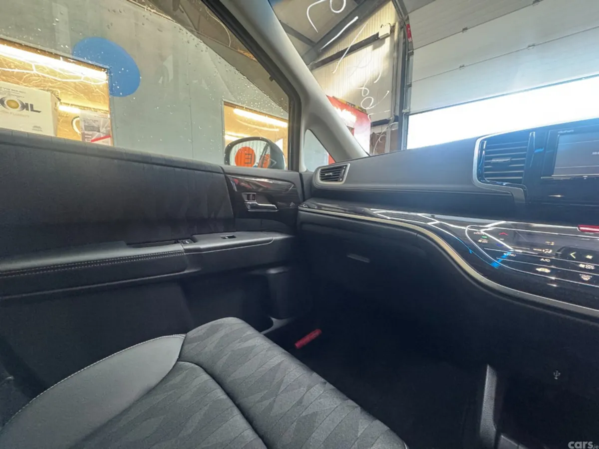 Honda Odyssey MPV, Petrol Hybrid, 2019, Black