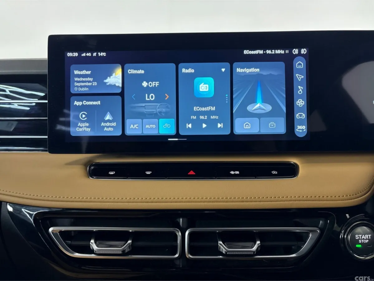 MG HS Hatchback, Petrol Hybrid, 2025, Red