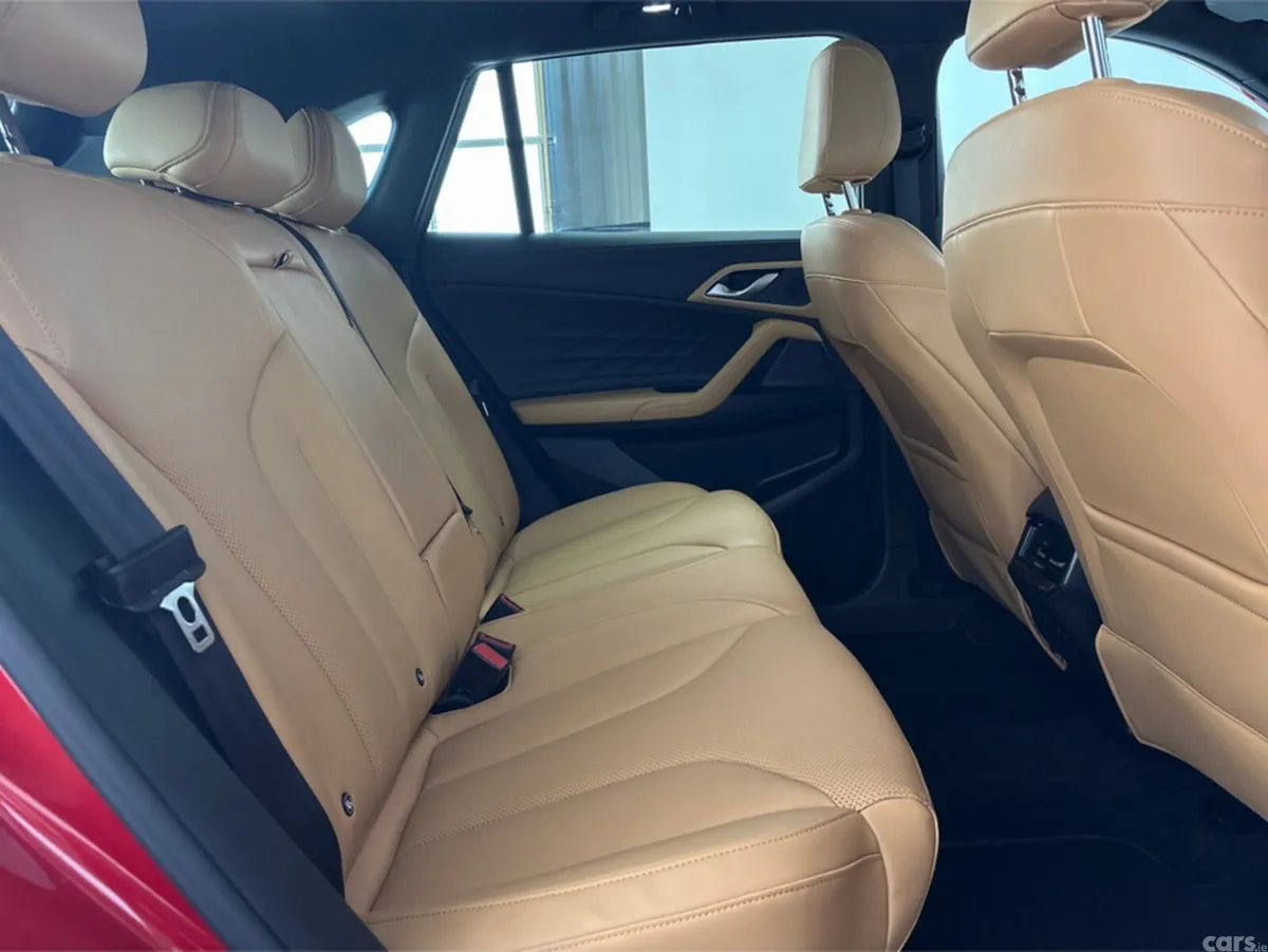 MG HS Hatchback, Petrol Hybrid, 2025, Red