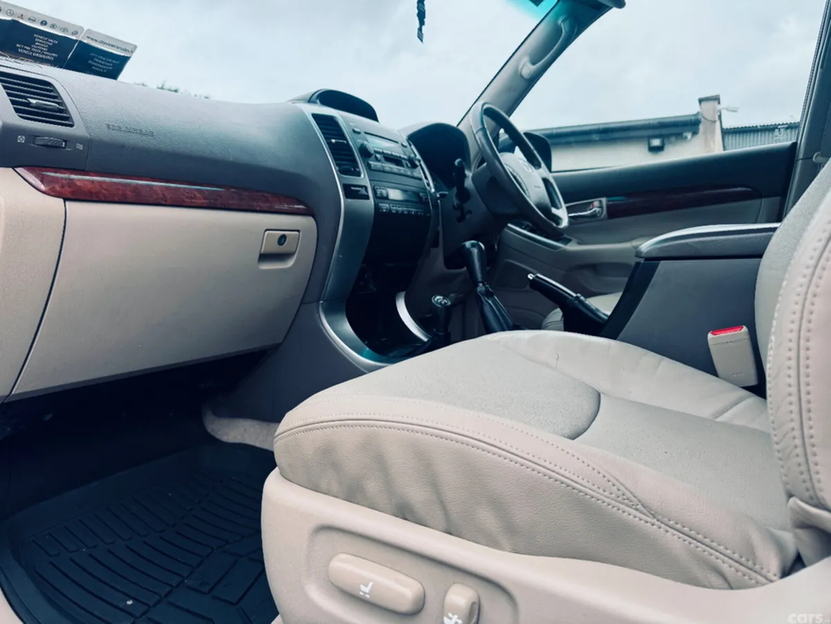 Toyota Land Cruiser Estate, Diesel, 2008, Black