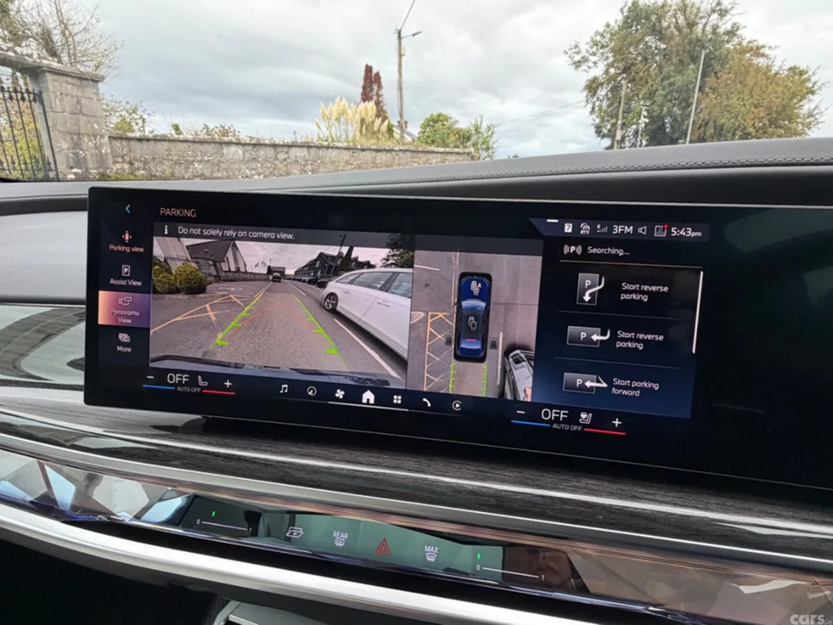 BMW i7 Saloon, Electric, 2026, Blue