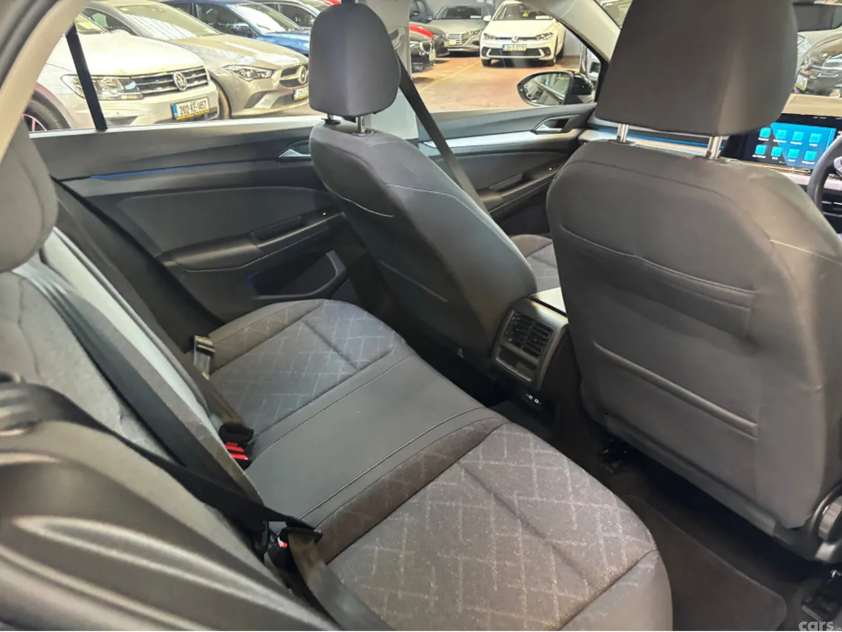Volkswagen Golf Estate, Petrol Hybrid, 2023, Black