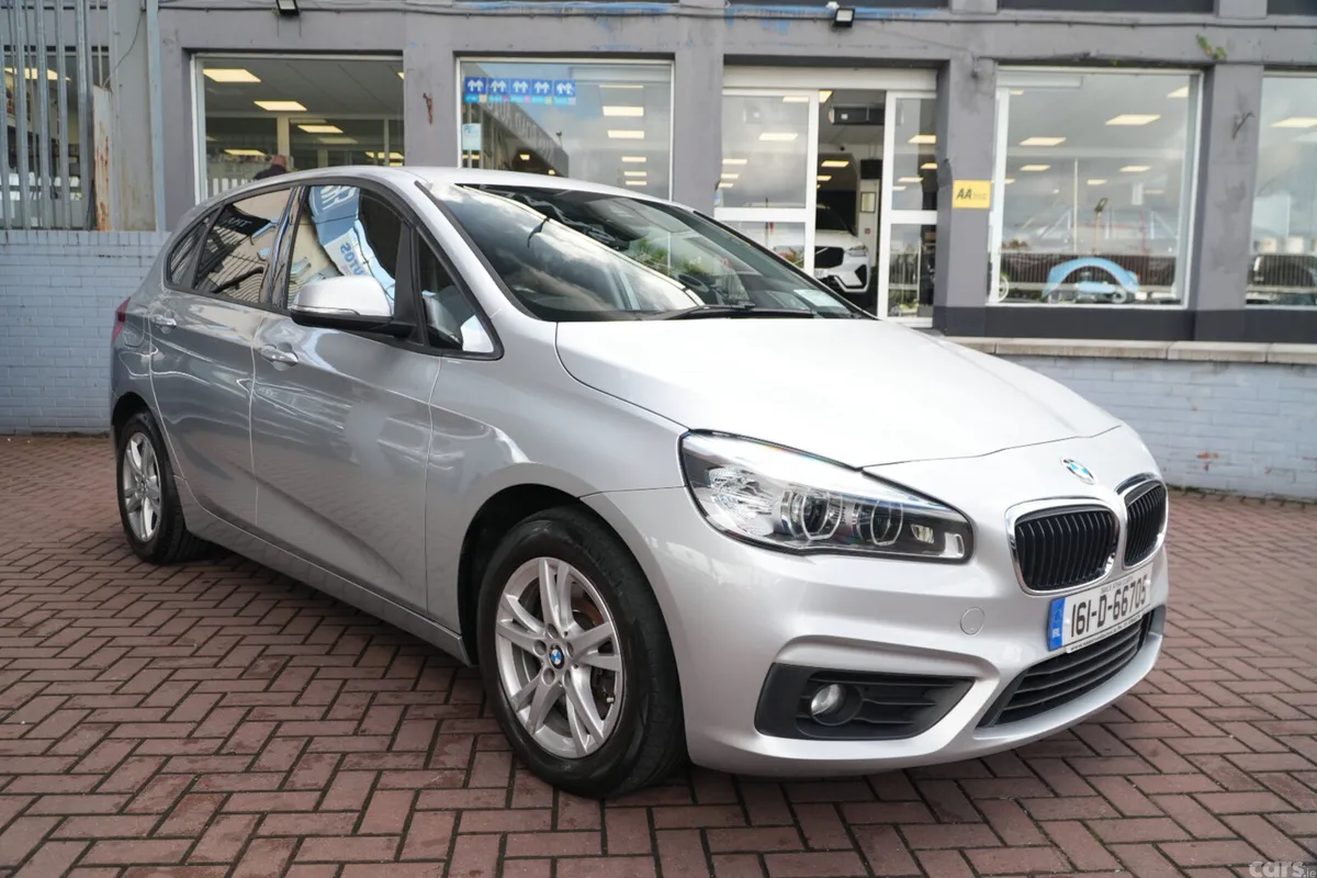 BMW 2-Series Hatchback, Petrol, 2016, Silver