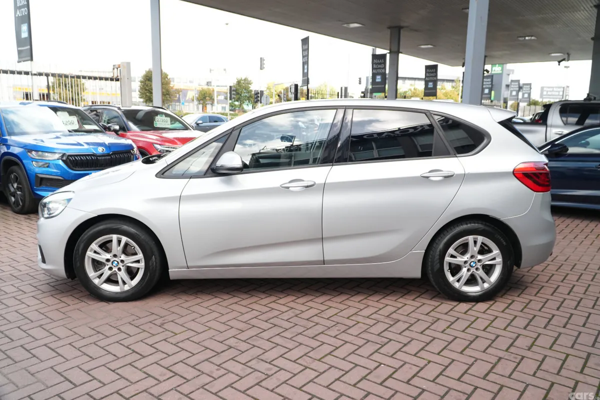 BMW 2-Series Hatchback, Petrol, 2016, Silver