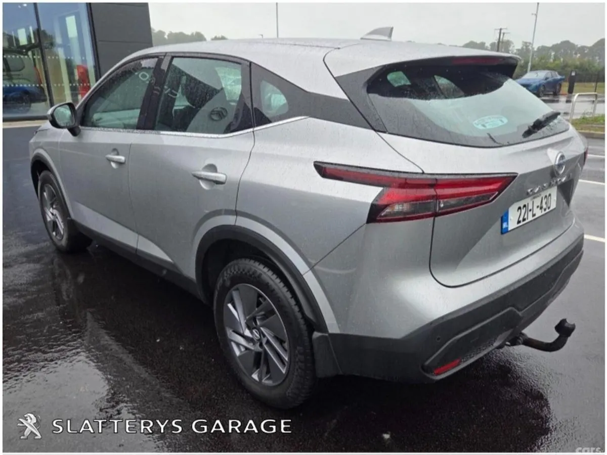 Nissan Qashqai SUV, Petrol, 2022, Grey