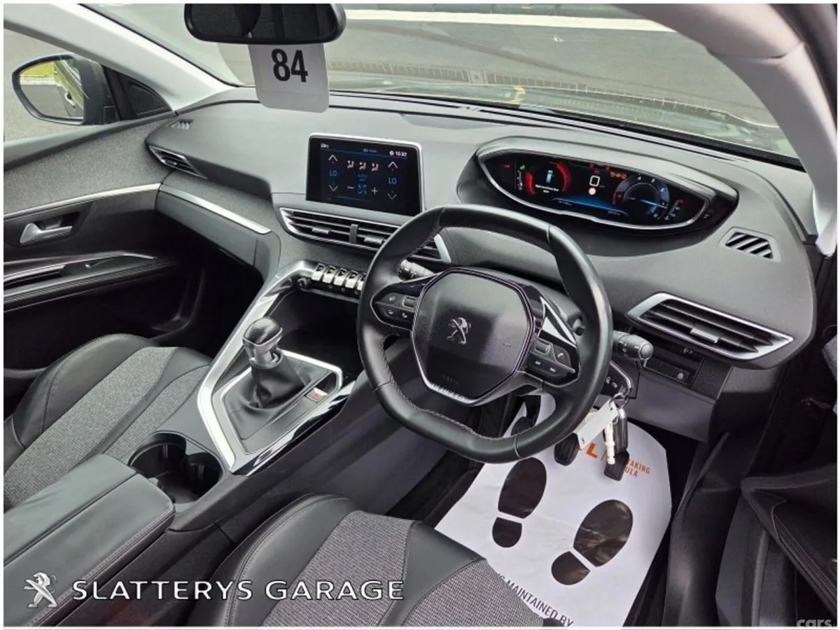 Peugeot 5008 SUV, Diesel, 2017, Grey