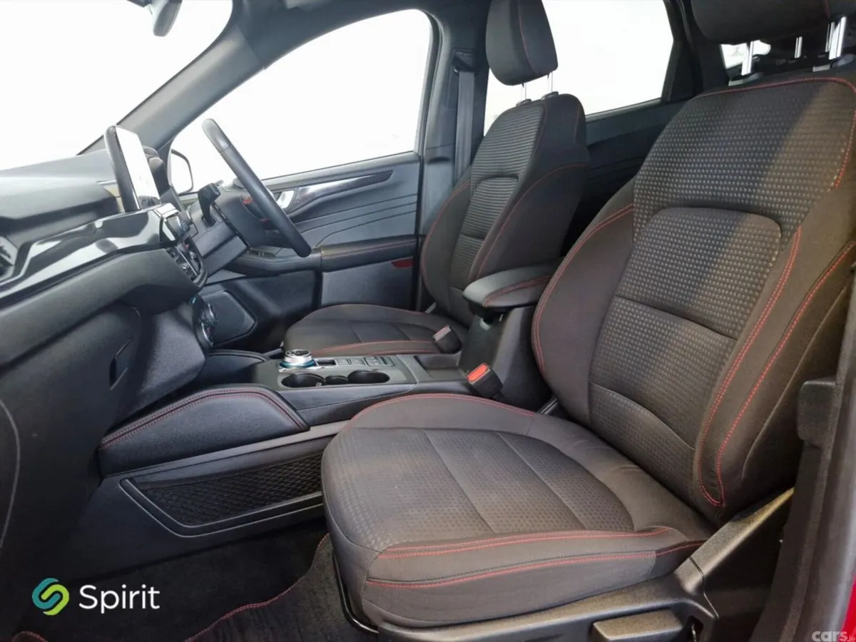 Ford Kuga SUV, Petrol Hybrid, 2022, Red