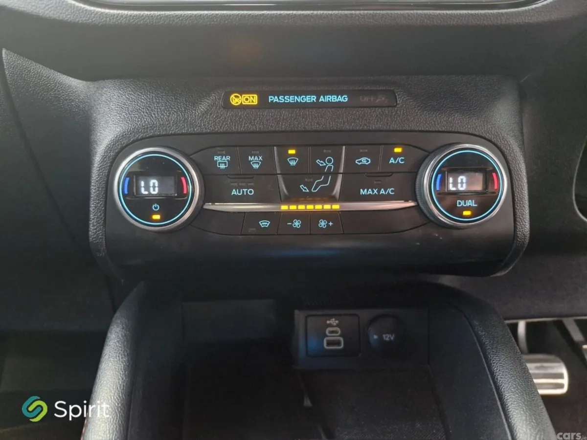 Ford Kuga SUV, Petrol Hybrid, 2022, Red