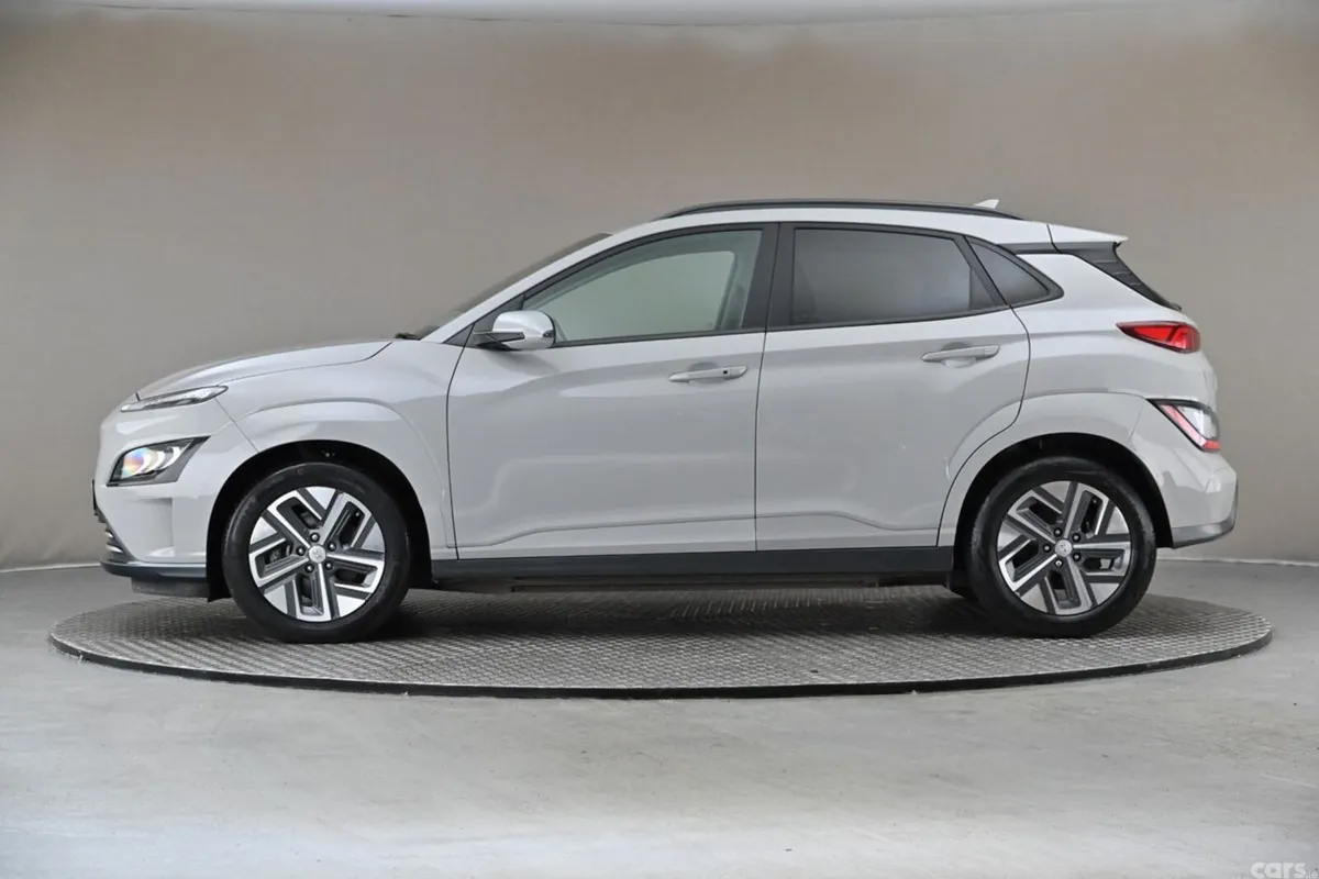 Hyundai KONA SUV, Electric, 2023, Grey