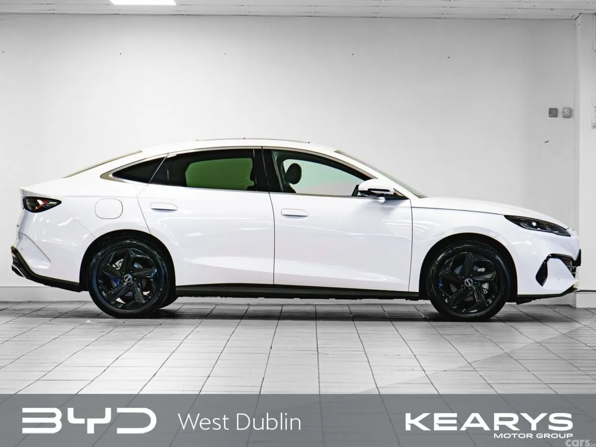 BYD Seal 6 Saloon, Petrol Plug-in Hybrid, 2026, White