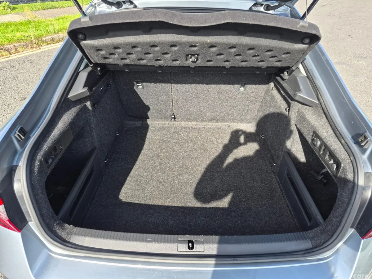 Skoda Superb Saloon, Diesel, 2021, Grey