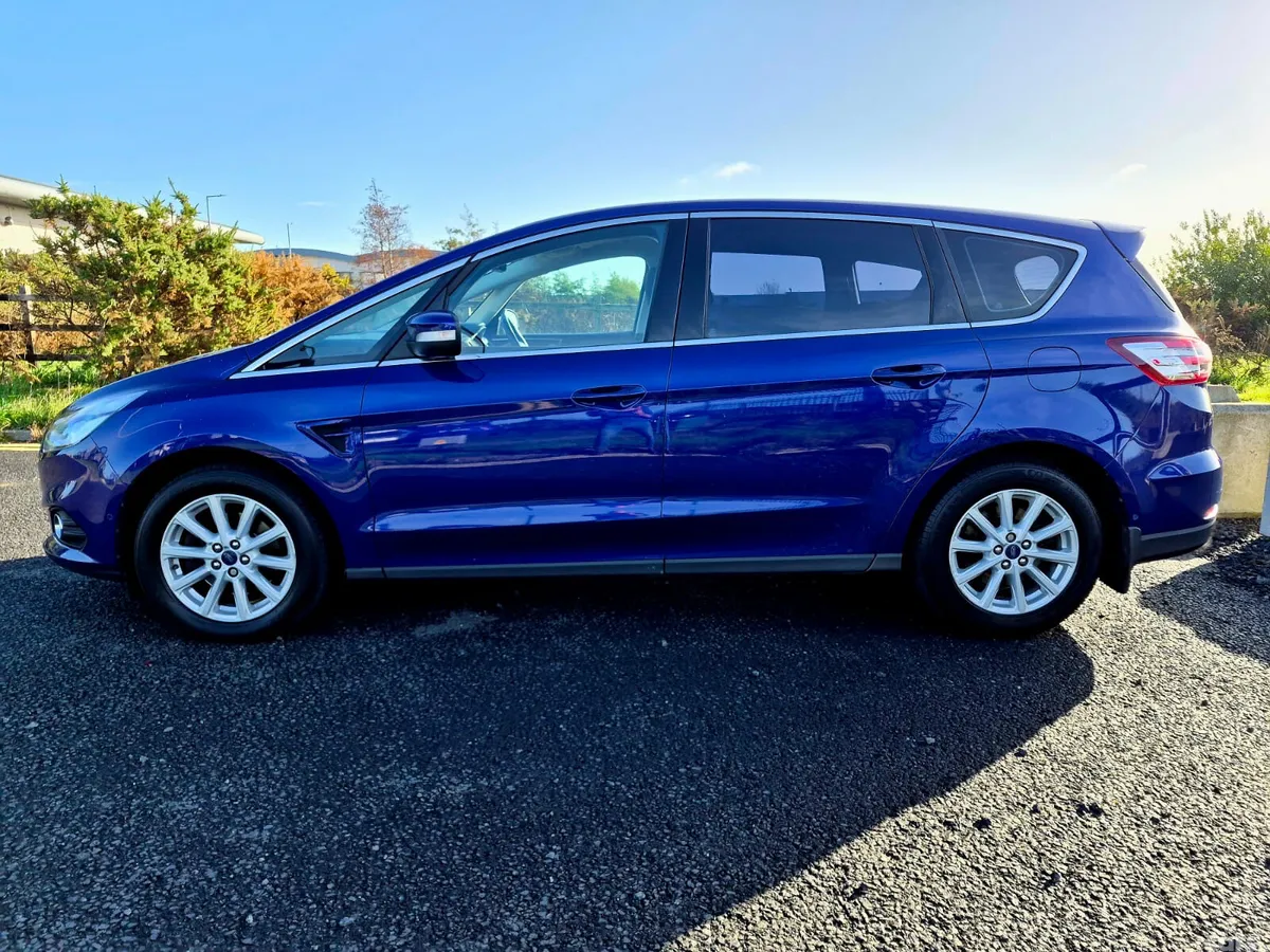 Ford S-Max MPV, Petrol, 2018, Blue