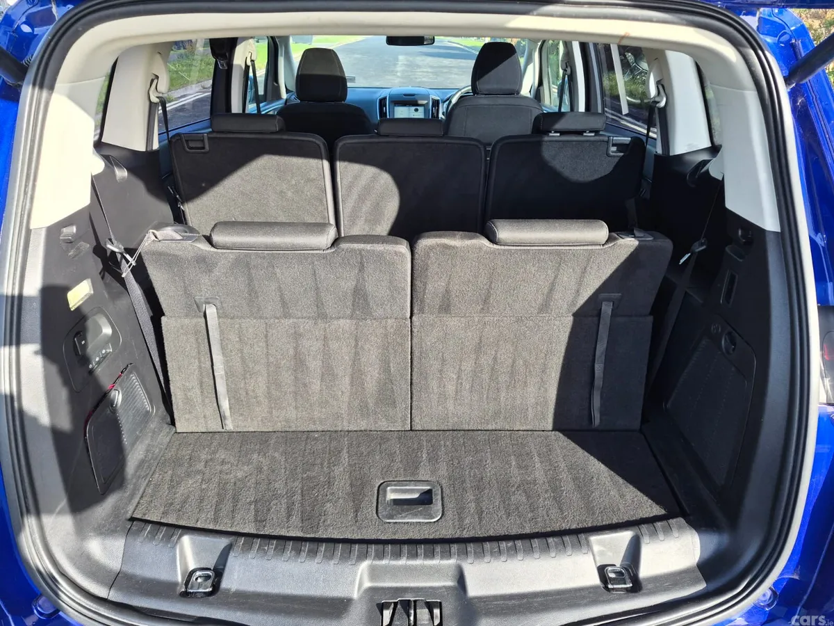 Ford S-Max MPV, Petrol, 2018, Blue