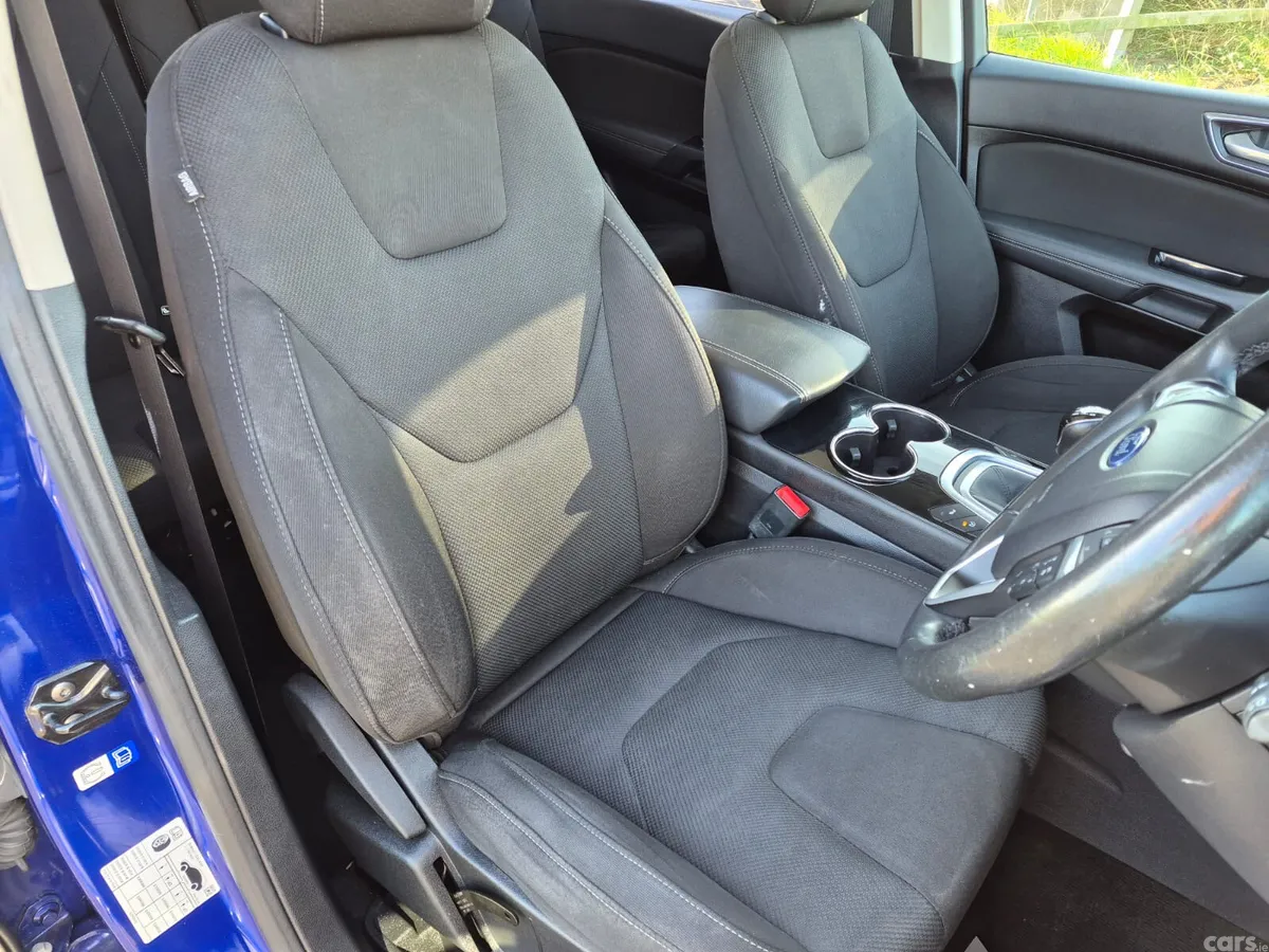 Ford S-Max MPV, Petrol, 2018, Blue
